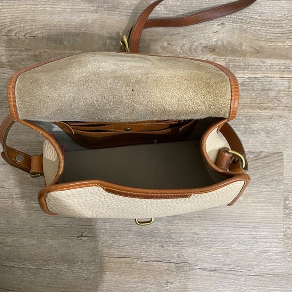 DB372DooneyBourkeCarrier.jpg Vintage Dooney & Bourke Leather Shoulder Bag